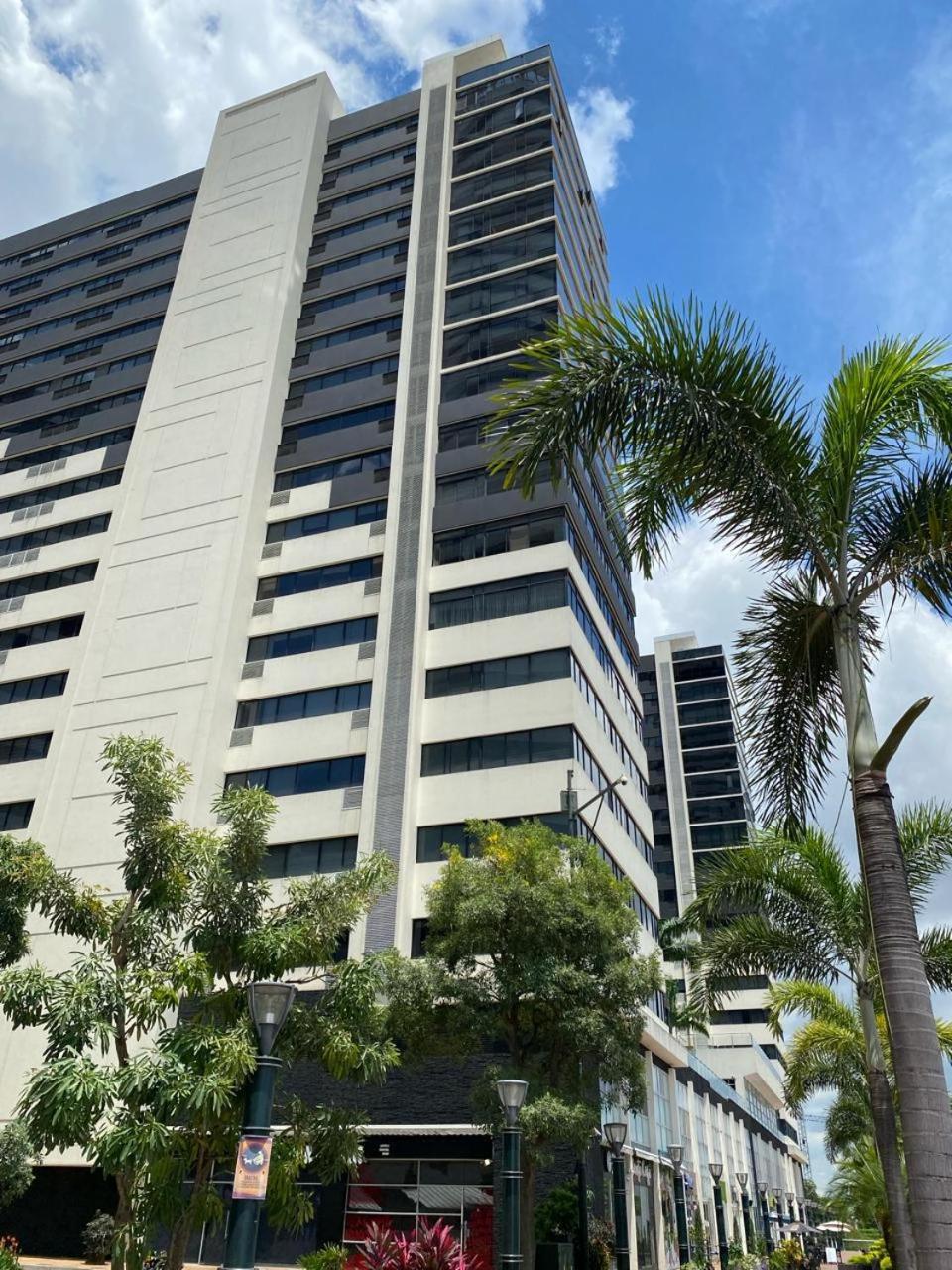 Puerto Santa Ana, Torres Bellini, 2 Dormitorios, Parqueo Guayaquil Ngoại thất bức ảnh